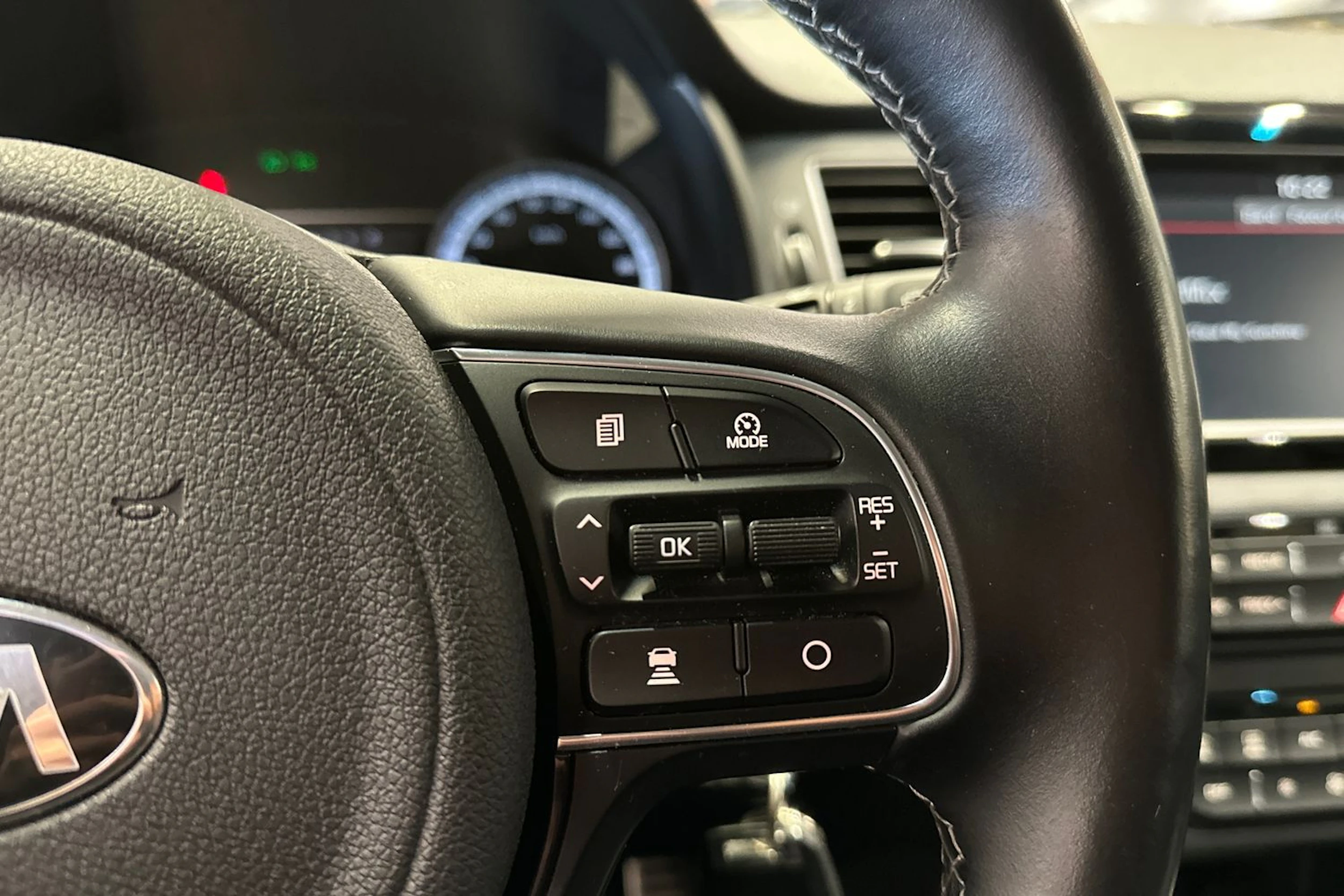 harmaa Kia Niro 2018 kuva 24.