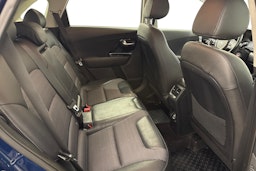 sininen Kia Niro 2018 kuva 10.
