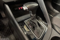 sininen Kia Niro 2018 kuva 19.