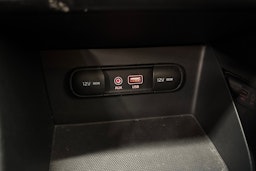 sininen Kia Niro 2018 kuva 20.