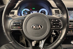 sininen Kia Niro 2018 kuva 26.