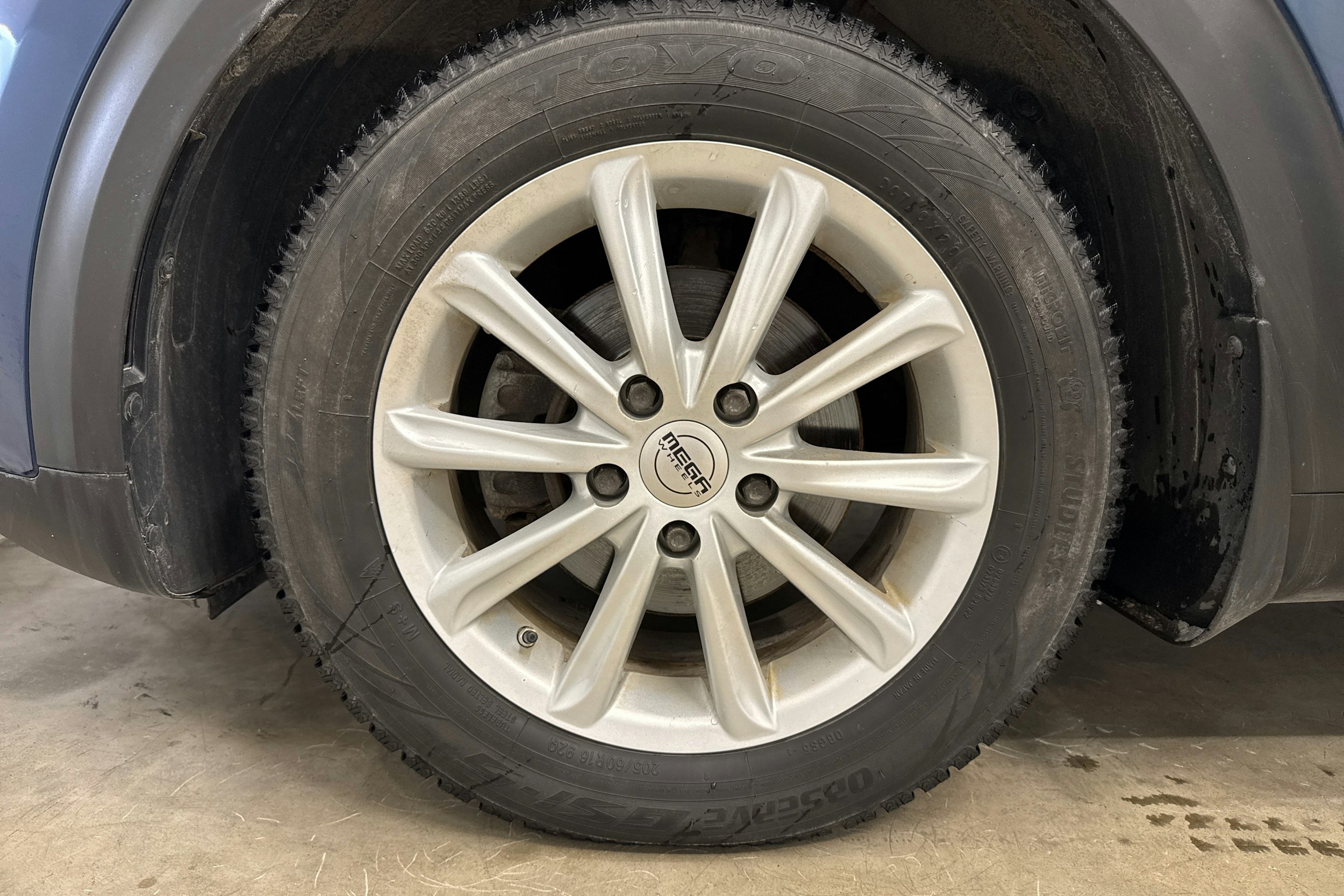 sininen Kia Niro 2018 kuva 28.