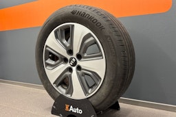 sininen Kia Niro 2019 kuva 13.