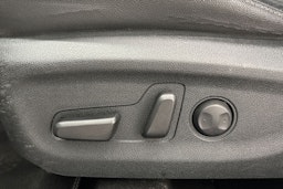 sininen Kia Niro 2019 kuva 15.