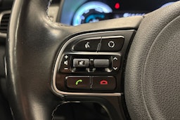 sininen Kia Niro 2019 kuva 17.