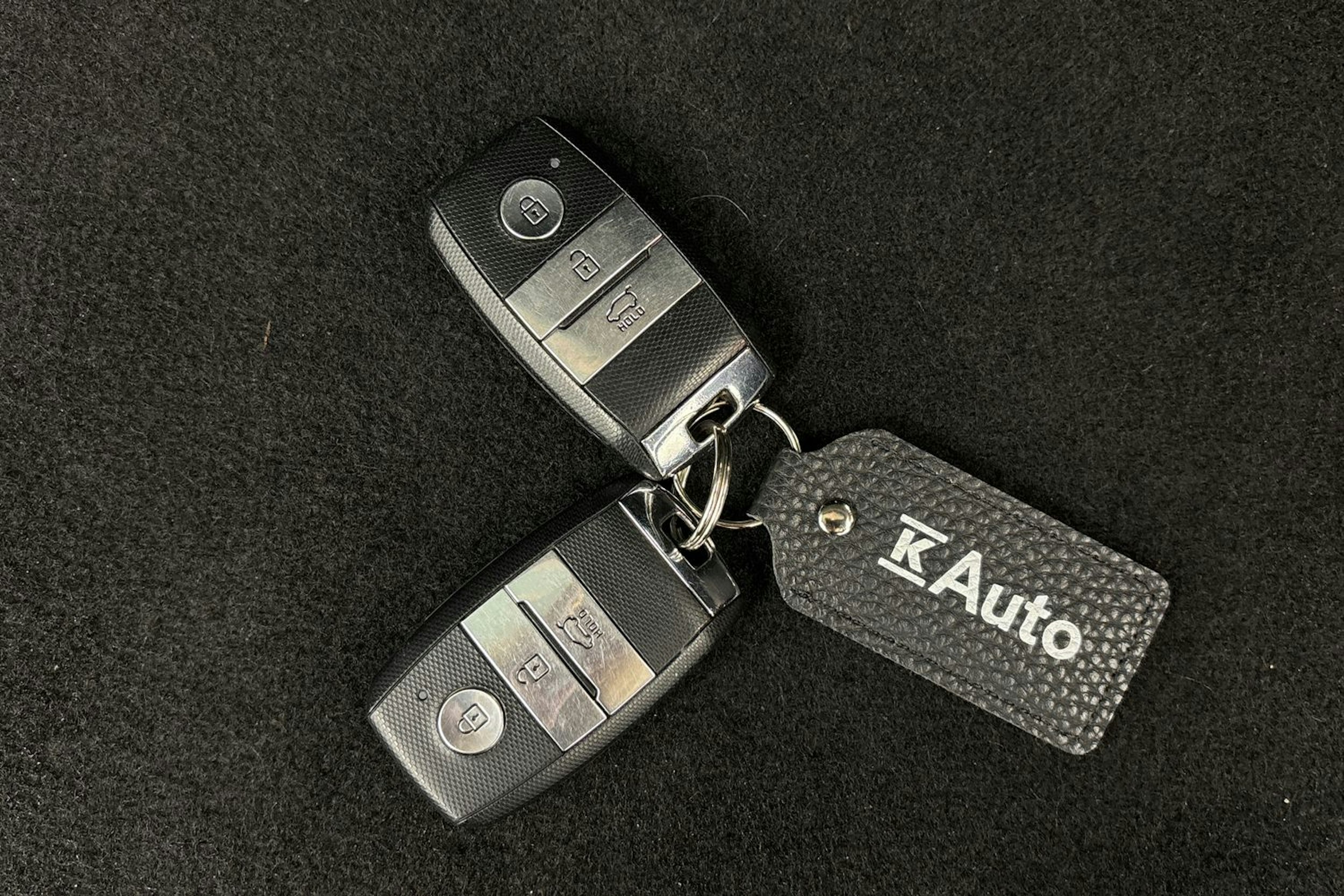 sininen Kia Niro 2019 kuva 29.