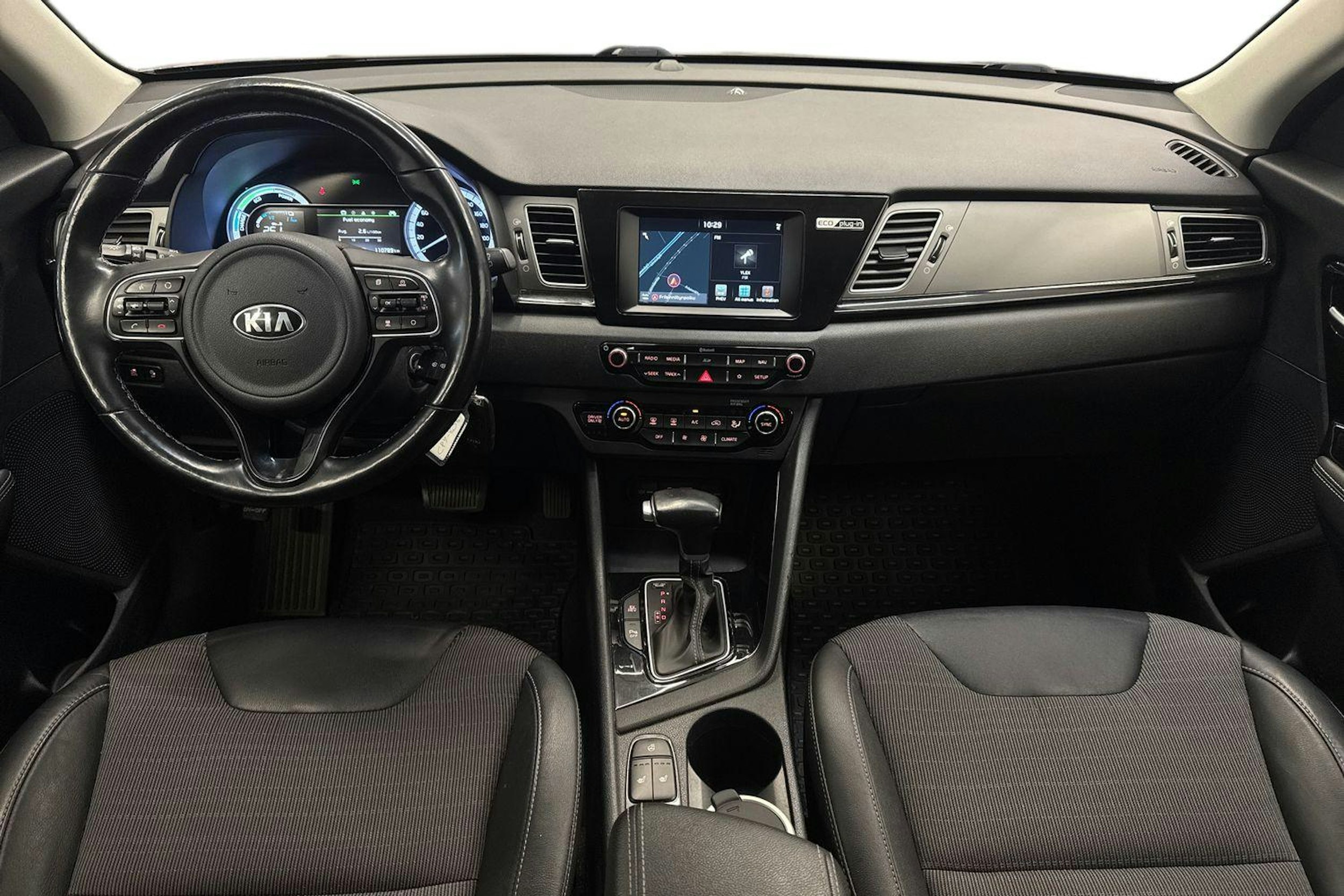 musta Kia Niro 2019 kuva 9.