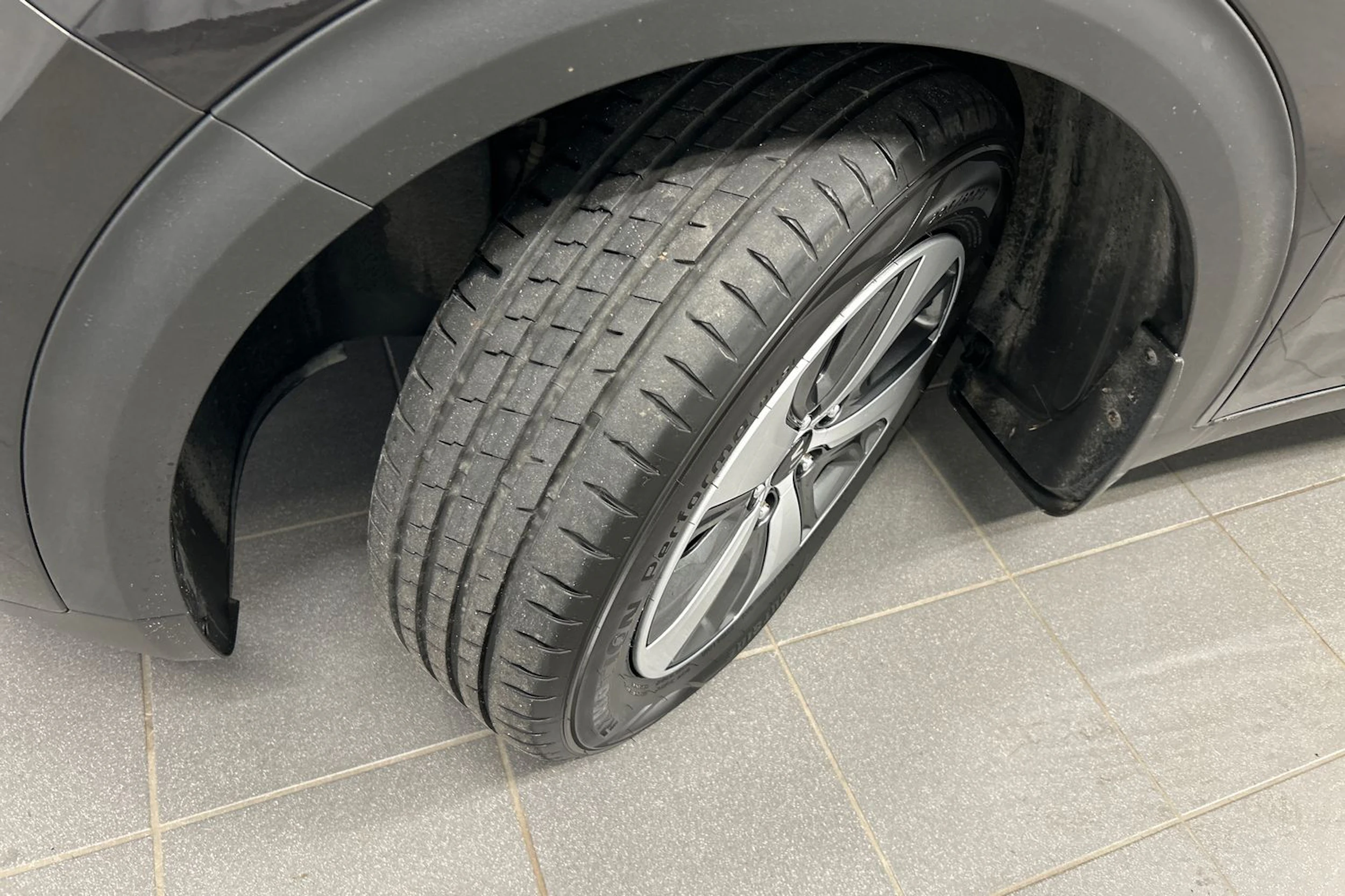 ruskea (beige) Kia Niro 2019 kuva 10.