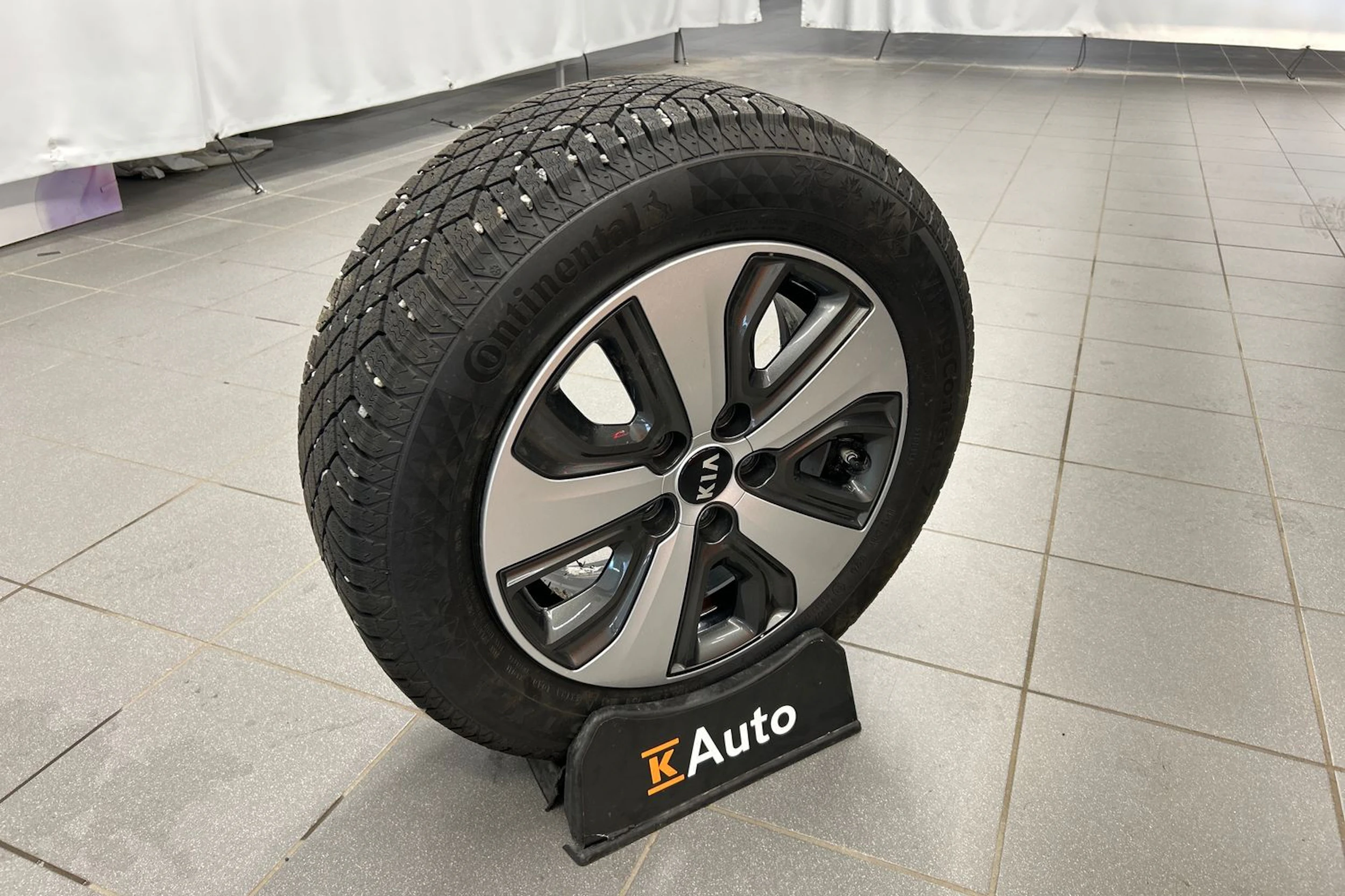 ruskea (beige) Kia Niro 2019 kuva 14.