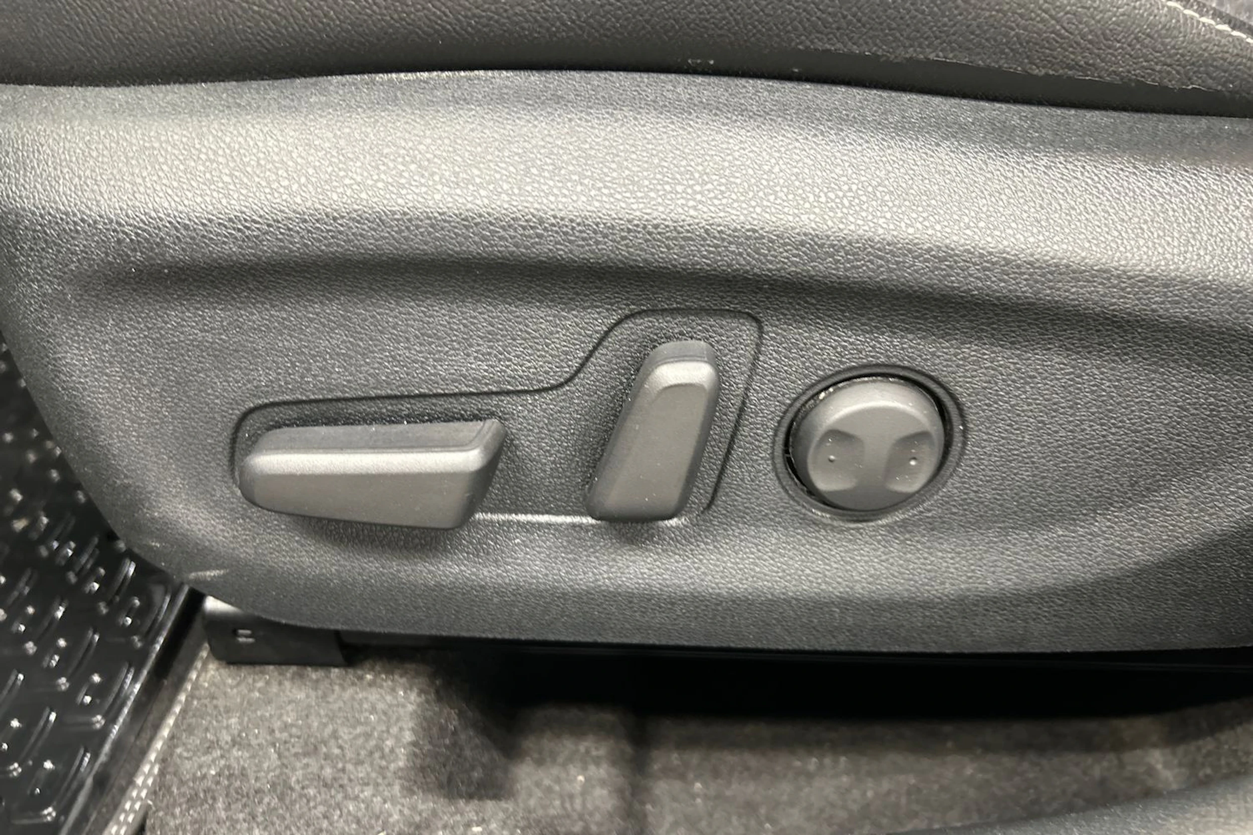 ruskea (beige) Kia Niro 2019 kuva 15.
