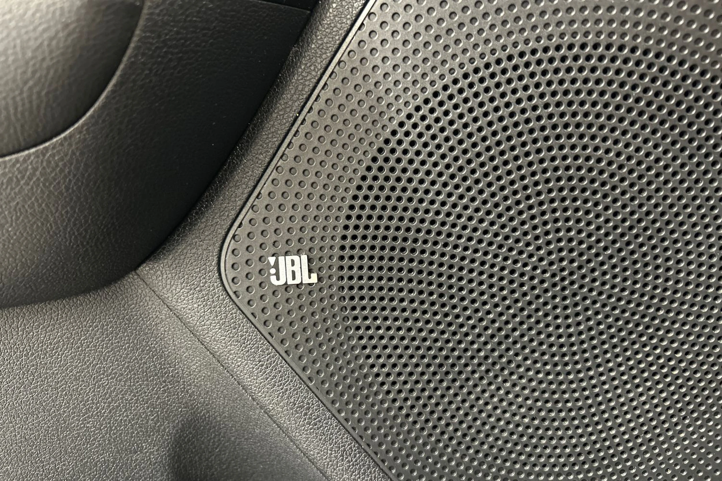 ruskea (beige) Kia Niro 2019 kuva 16.