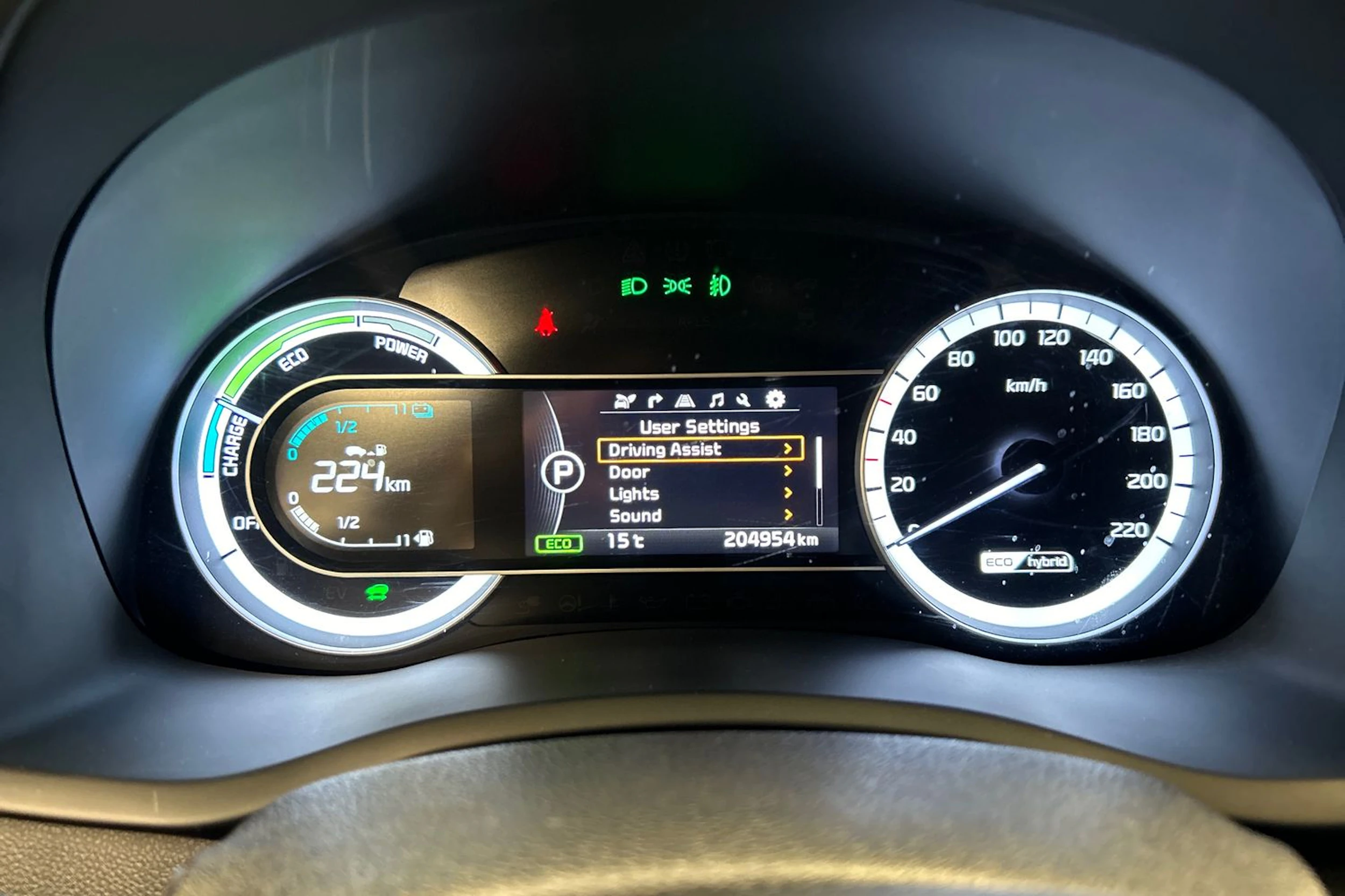 ruskea (beige) Kia Niro 2019 kuva 17.