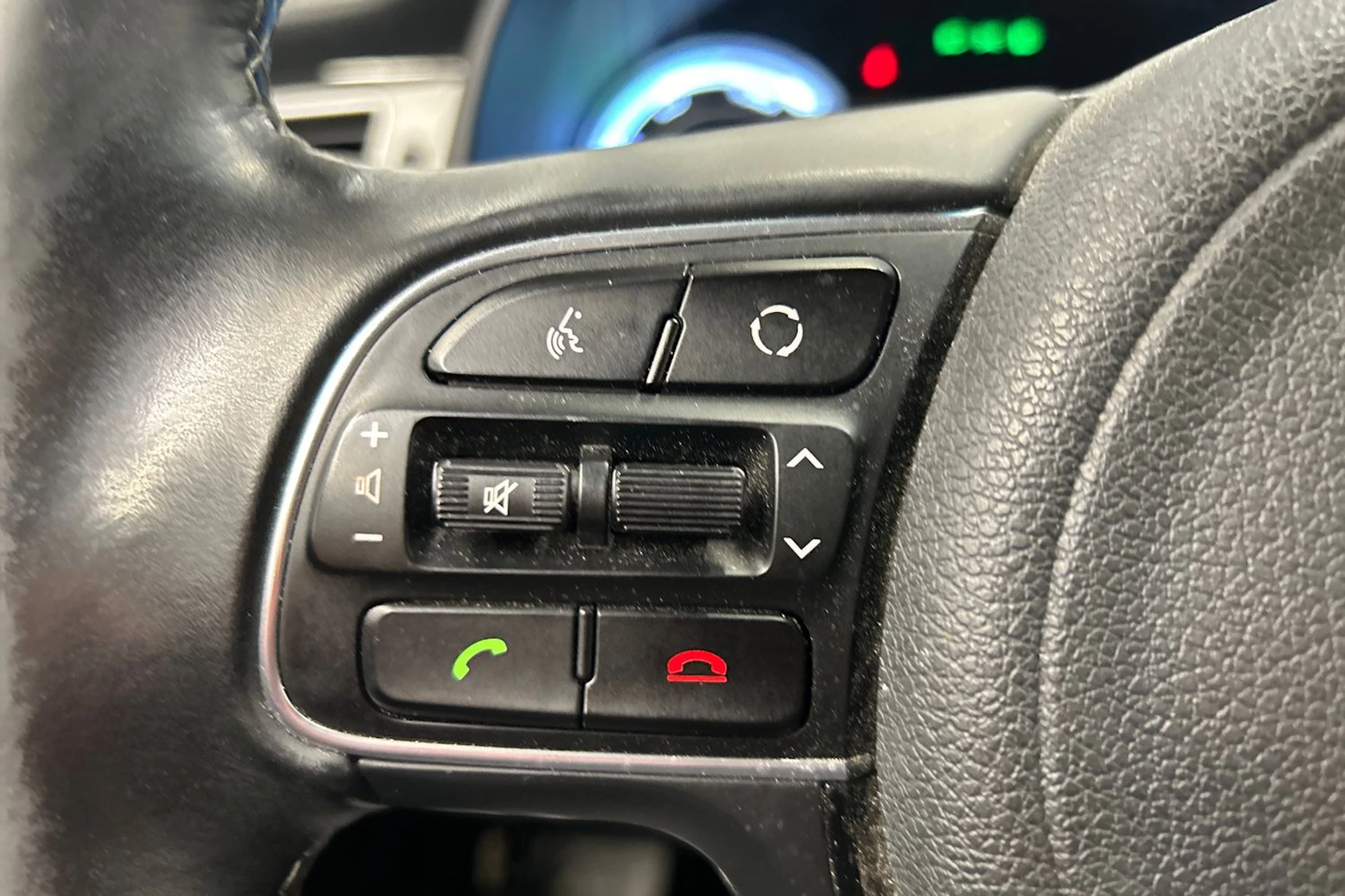 ruskea (beige) Kia Niro 2019 kuva 18.