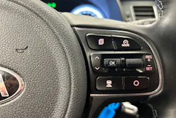 ruskea (beige) Kia Niro 2019 kuva 19.