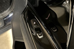 sininen Kia Niro 2019 kuva 15.