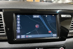 sininen Kia Niro 2019 kuva 17.