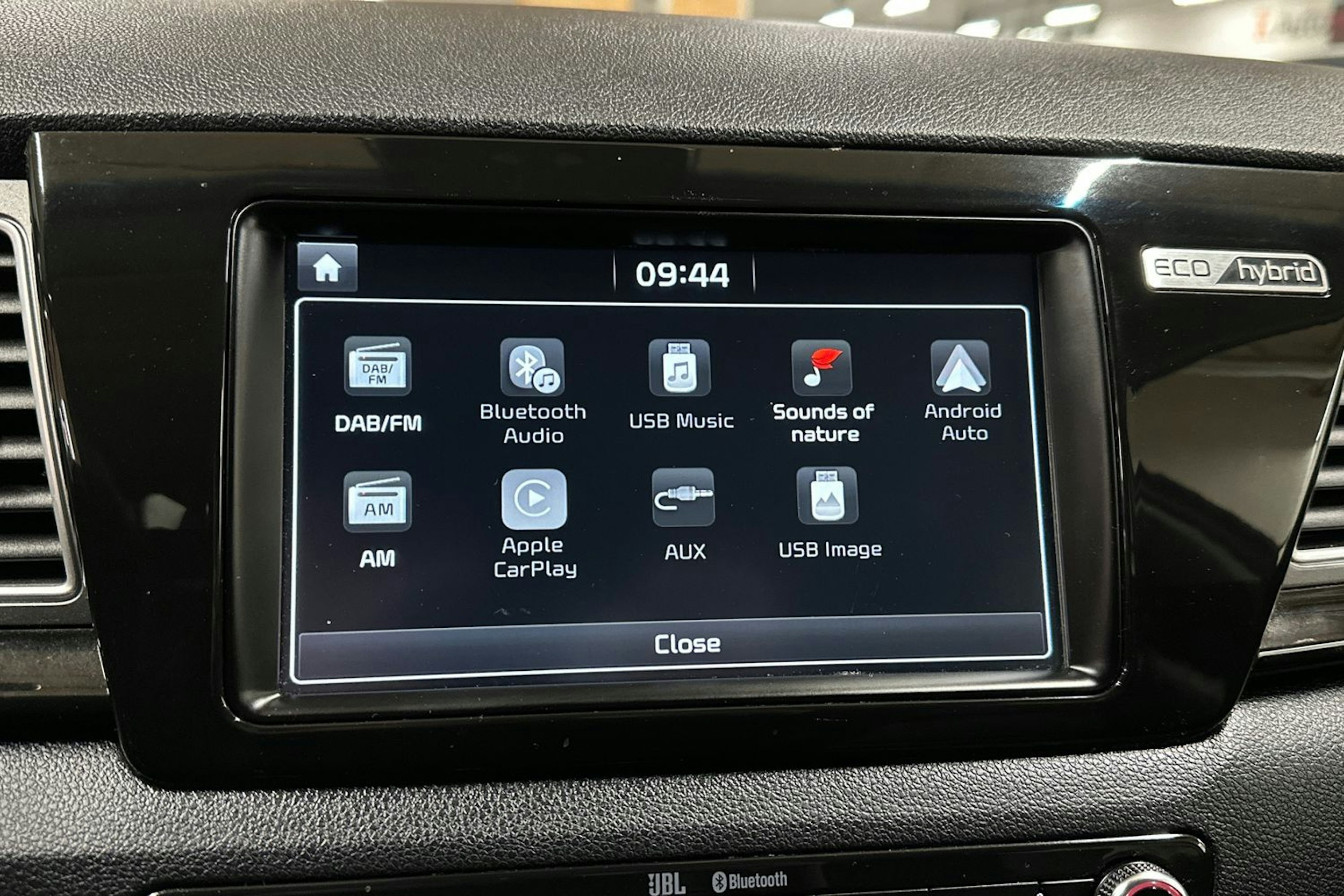 sininen Kia Niro 2019 kuva 18.