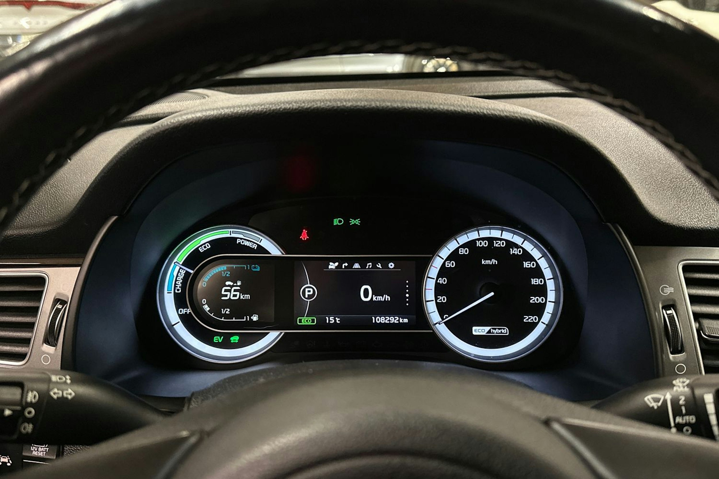 sininen Kia Niro 2019 kuva 22.