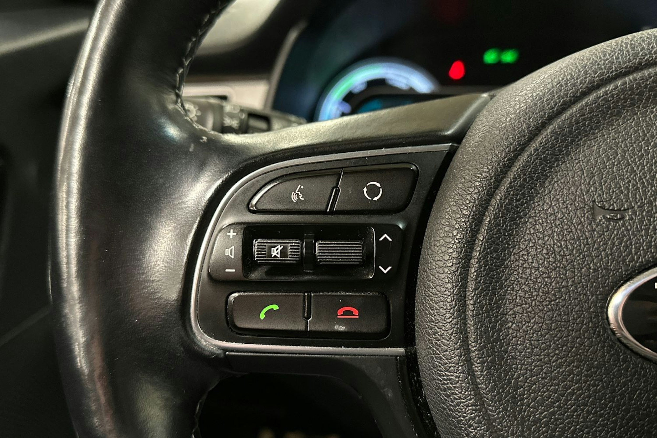 sininen Kia Niro 2019 kuva 23.