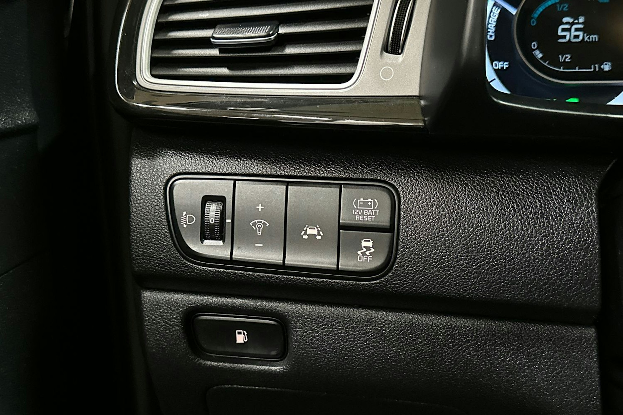 sininen Kia Niro 2019 kuva 25.