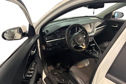 valkoinen Kia Niro 2020 kuva 3.