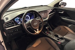 valkoinen Kia Niro 2020 kuva 7.