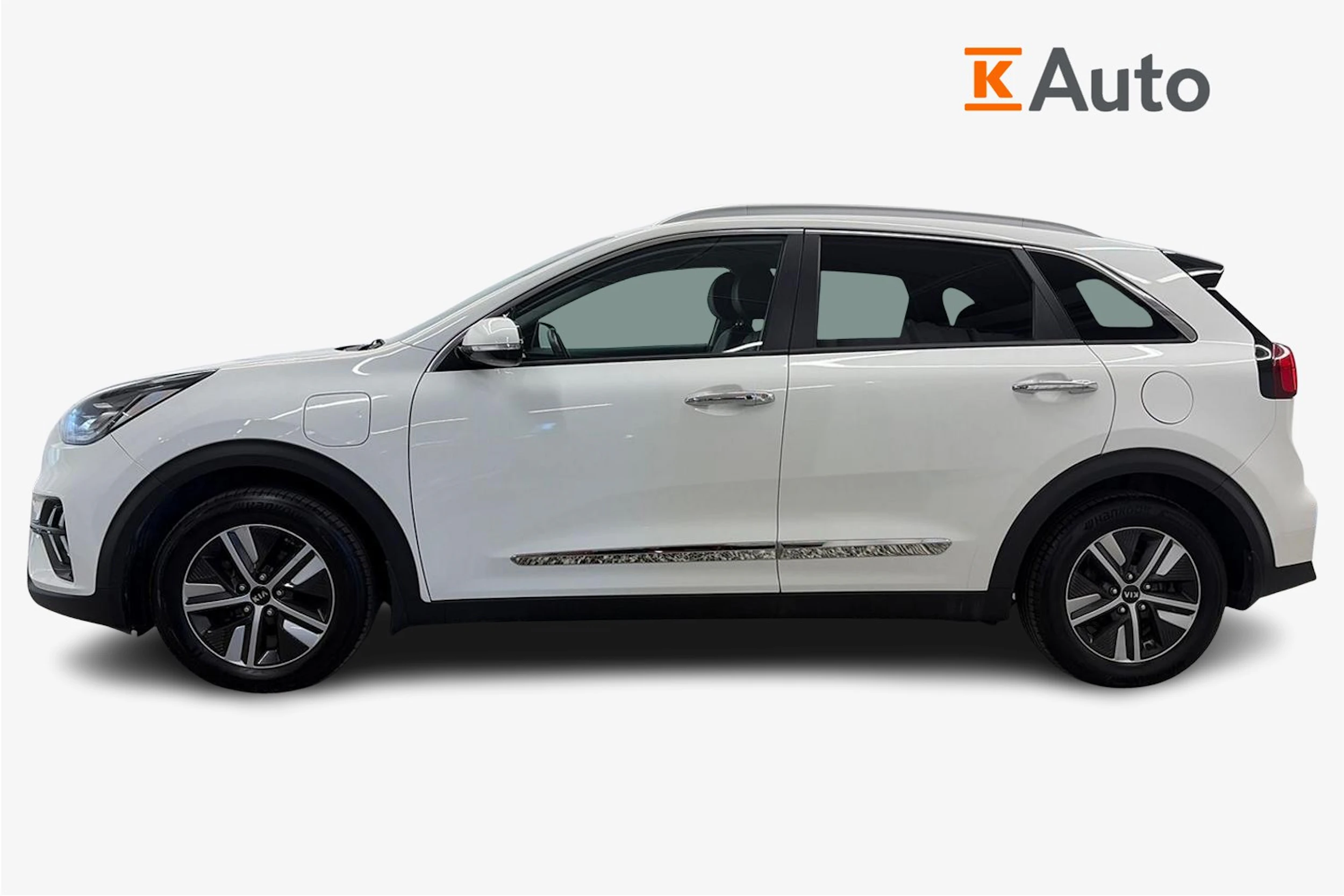 valkoinen Kia Niro 2020 kuva 7.