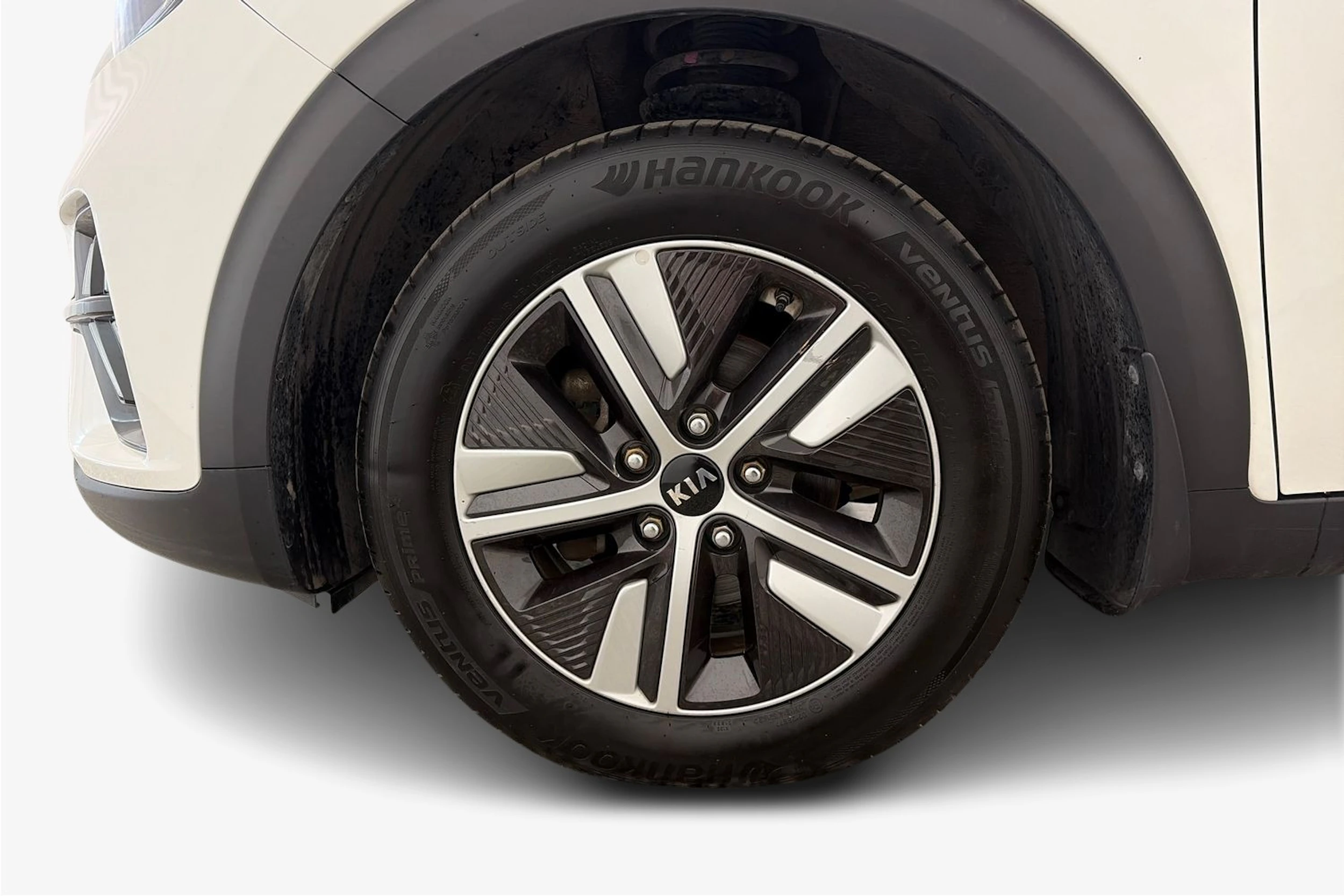 valkoinen Kia Niro 2020 kuva 12.
