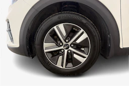 valkoinen Kia Niro 2020 kuva 12.