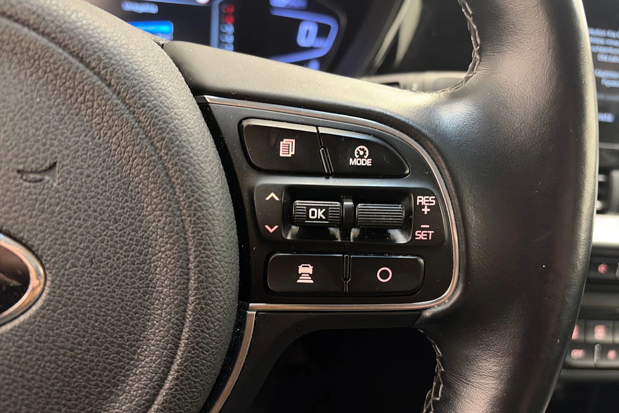 valkoinen Kia Niro 2020 kuva 20.