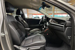 harmaa Kia Niro 2020 kuva 11.