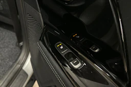 harmaa Kia Niro 2020 kuva 12.