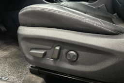 harmaa Kia Niro 2020 kuva 14.