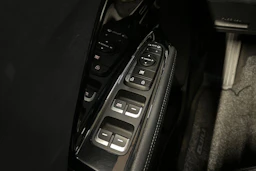 harmaa Kia Niro 2020 kuva 25.