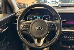 sininen Kia Niro 2021 kuva 16.