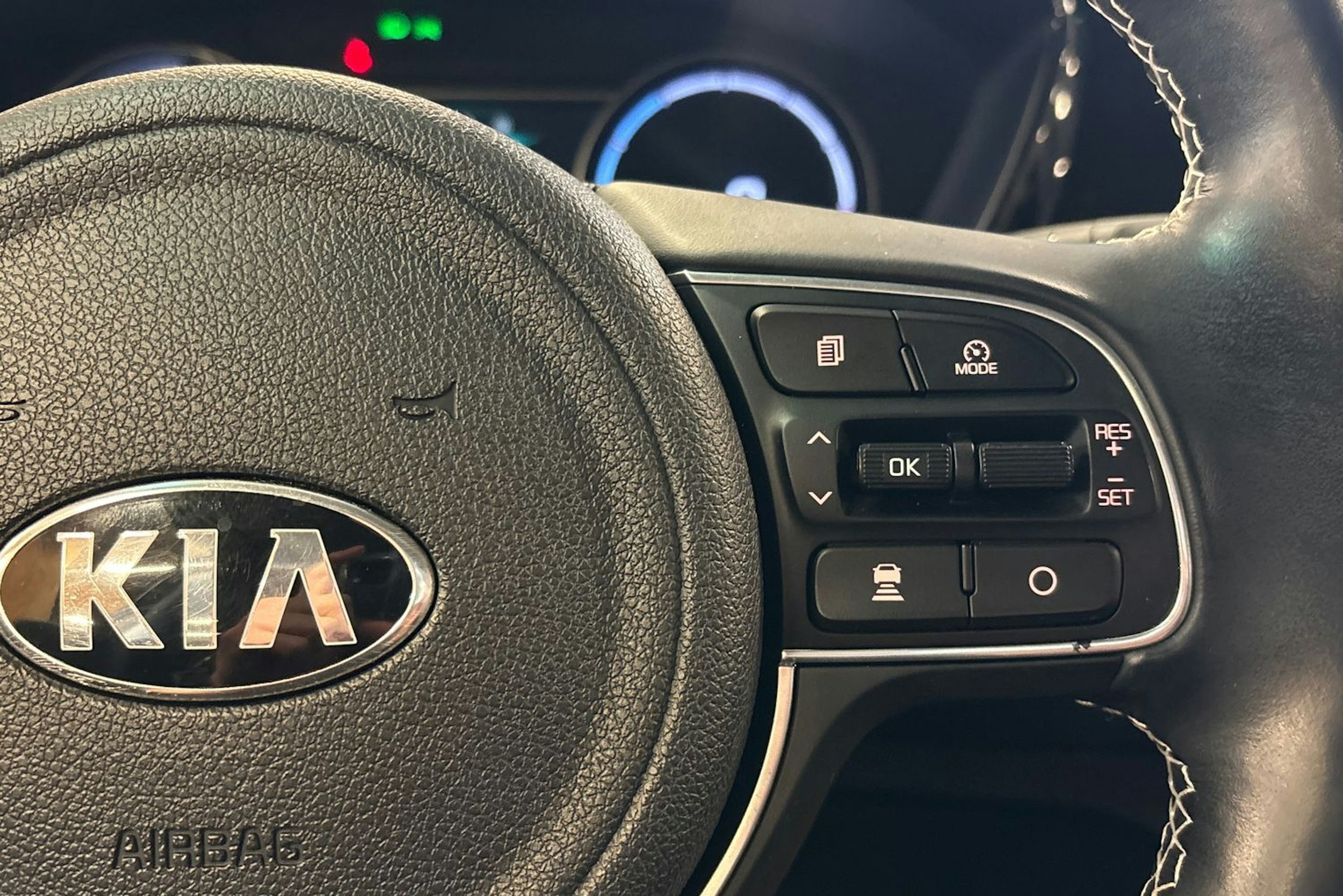 sininen Kia Niro 2021 kuva 18.