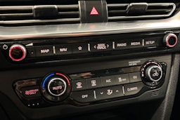 sininen Kia Niro 2021 kuva 27.