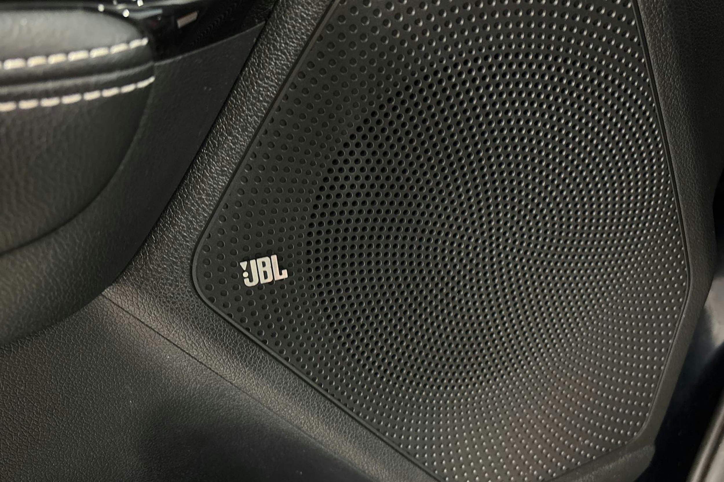 sininen Kia Niro 2021 kuva 32.