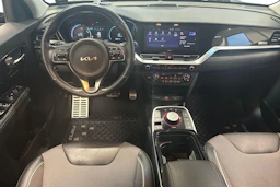 Musta Kia Niro 2022 kuva 12.