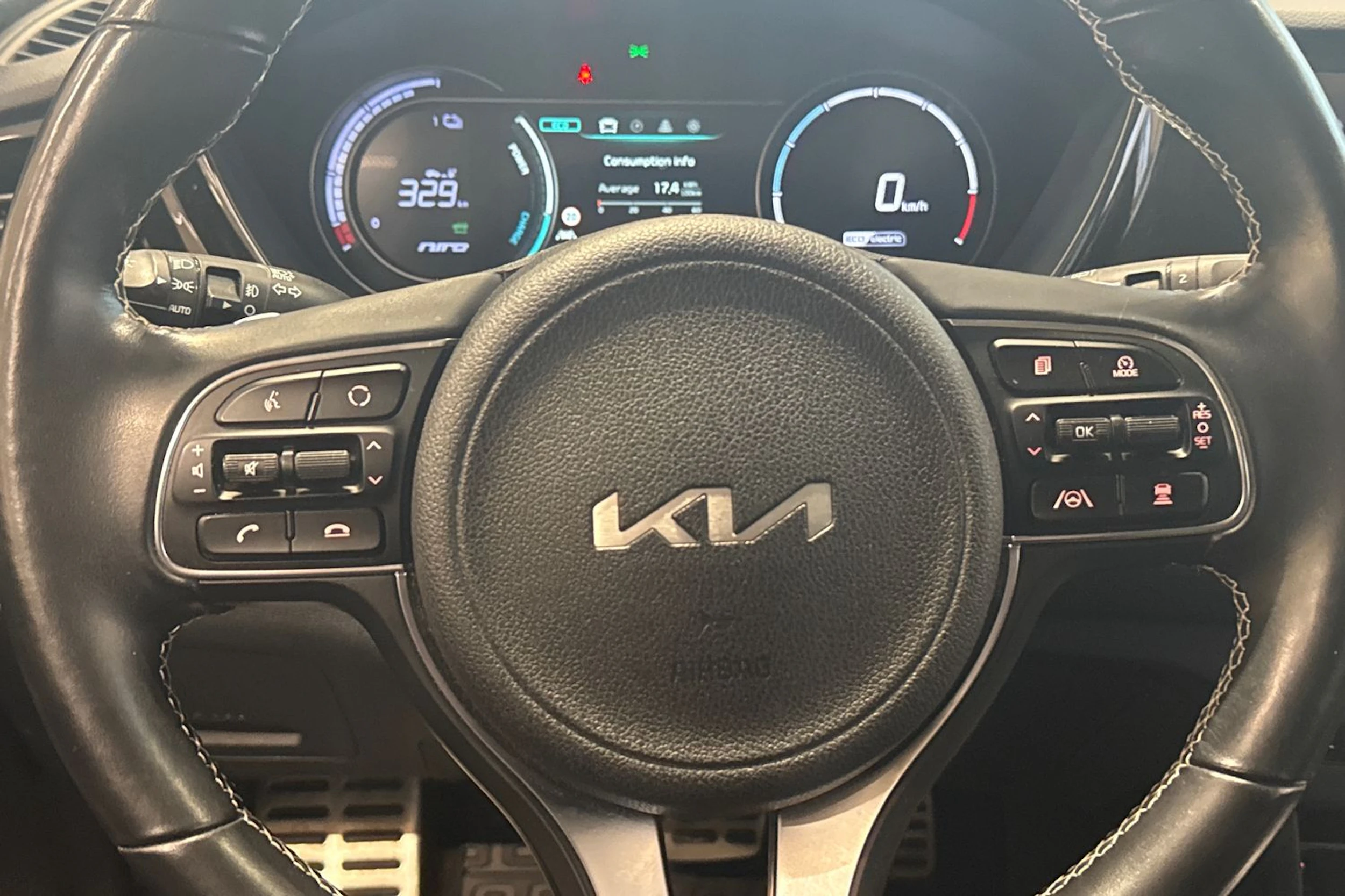 Musta Kia Niro 2022 kuva 20.