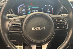 Musta Kia Niro 2022 kuva 20.
