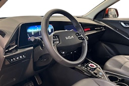 oranssi Kia Niro 2022 kuva 7.