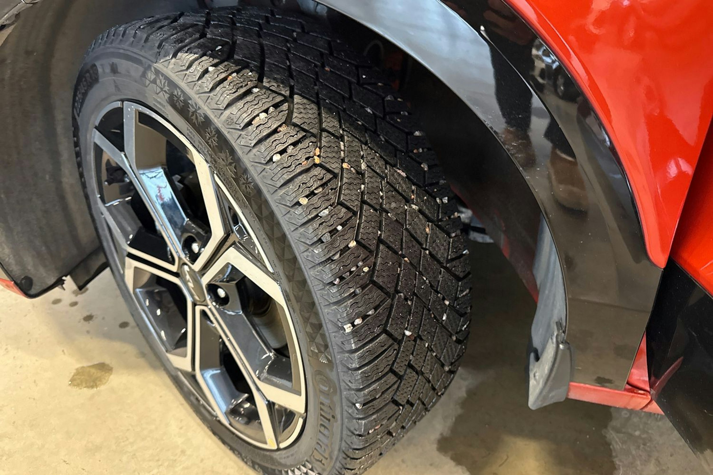 oranssi Kia Niro 2022 kuva 13.