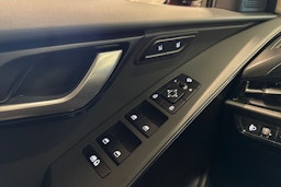 oranssi Kia Niro 2022 kuva 19.