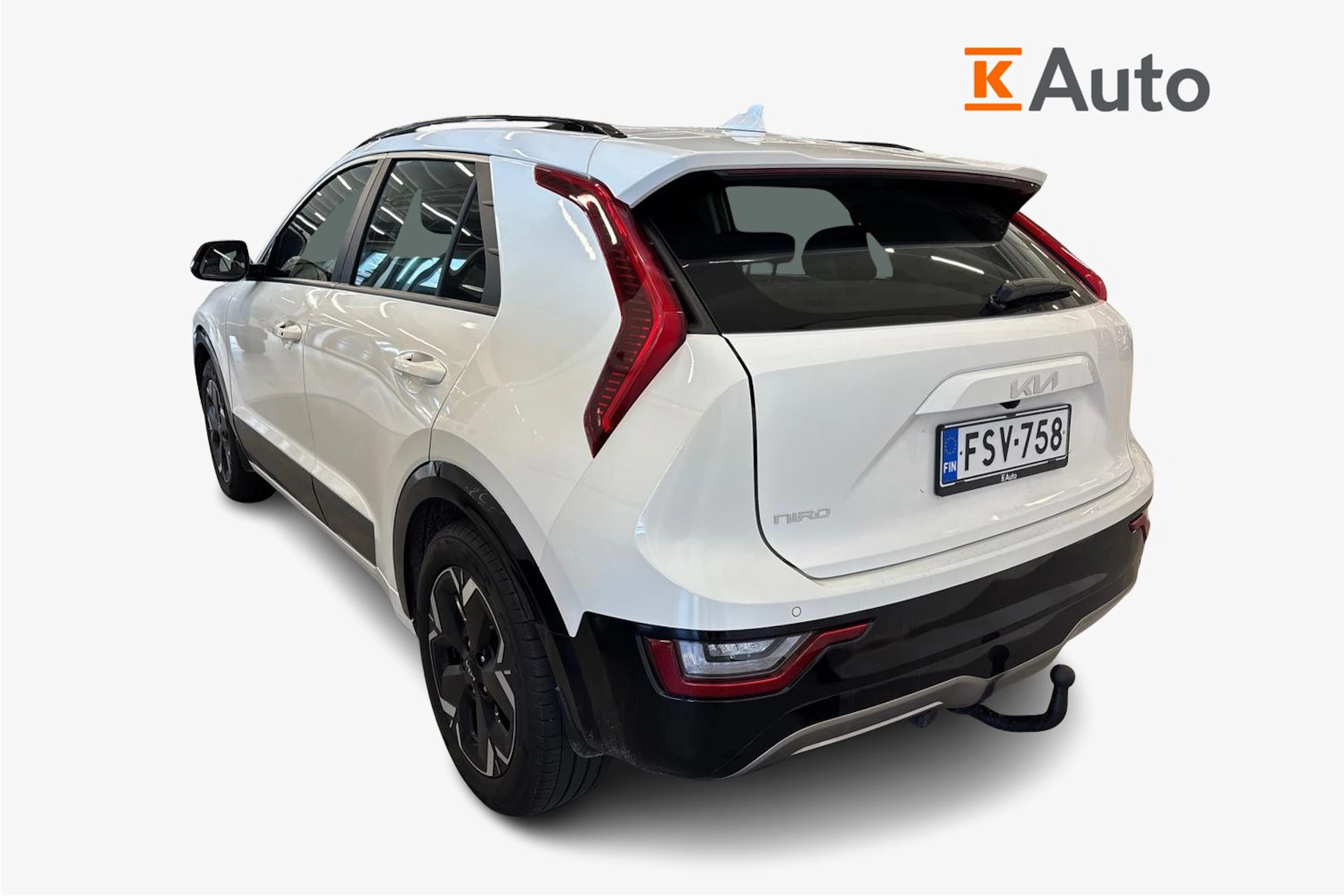 valkoinen Kia Niro 2022 kuva 2.
