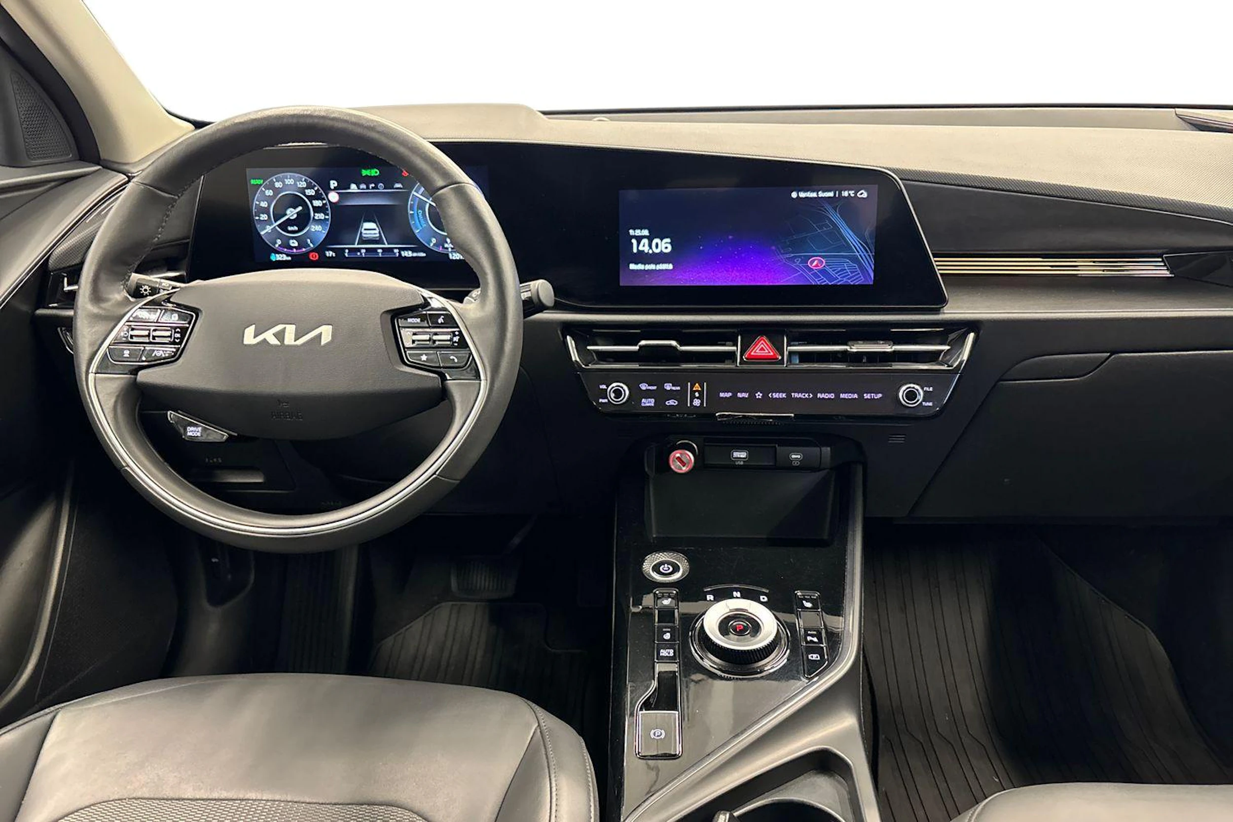 valkoinen Kia Niro 2022 kuva 7.