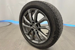 valkoinen Kia Niro 2022 kuva 10.