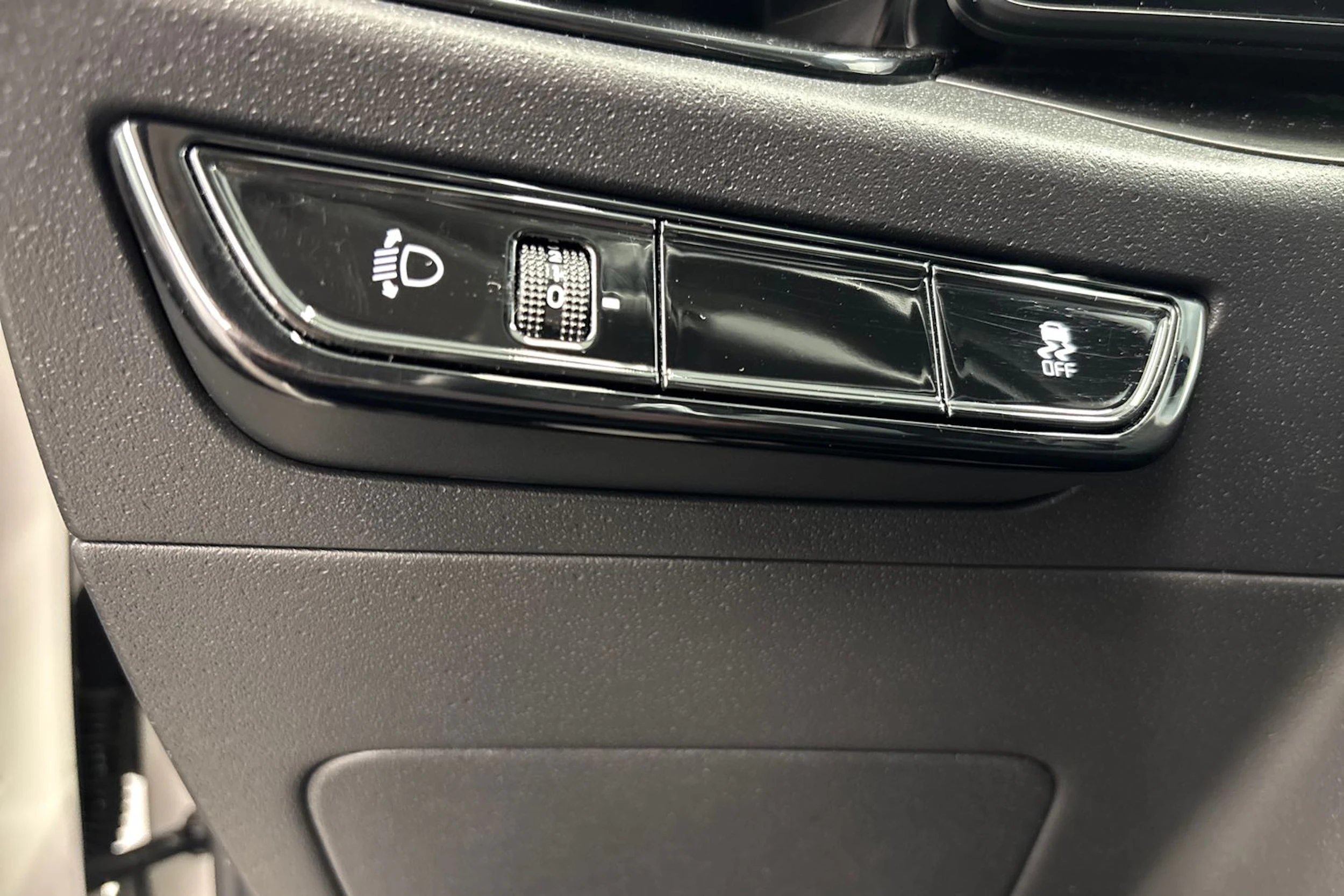 valkoinen Kia Niro 2022 kuva 20.