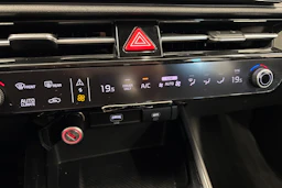 valkoinen Kia Niro 2022 kuva 23.