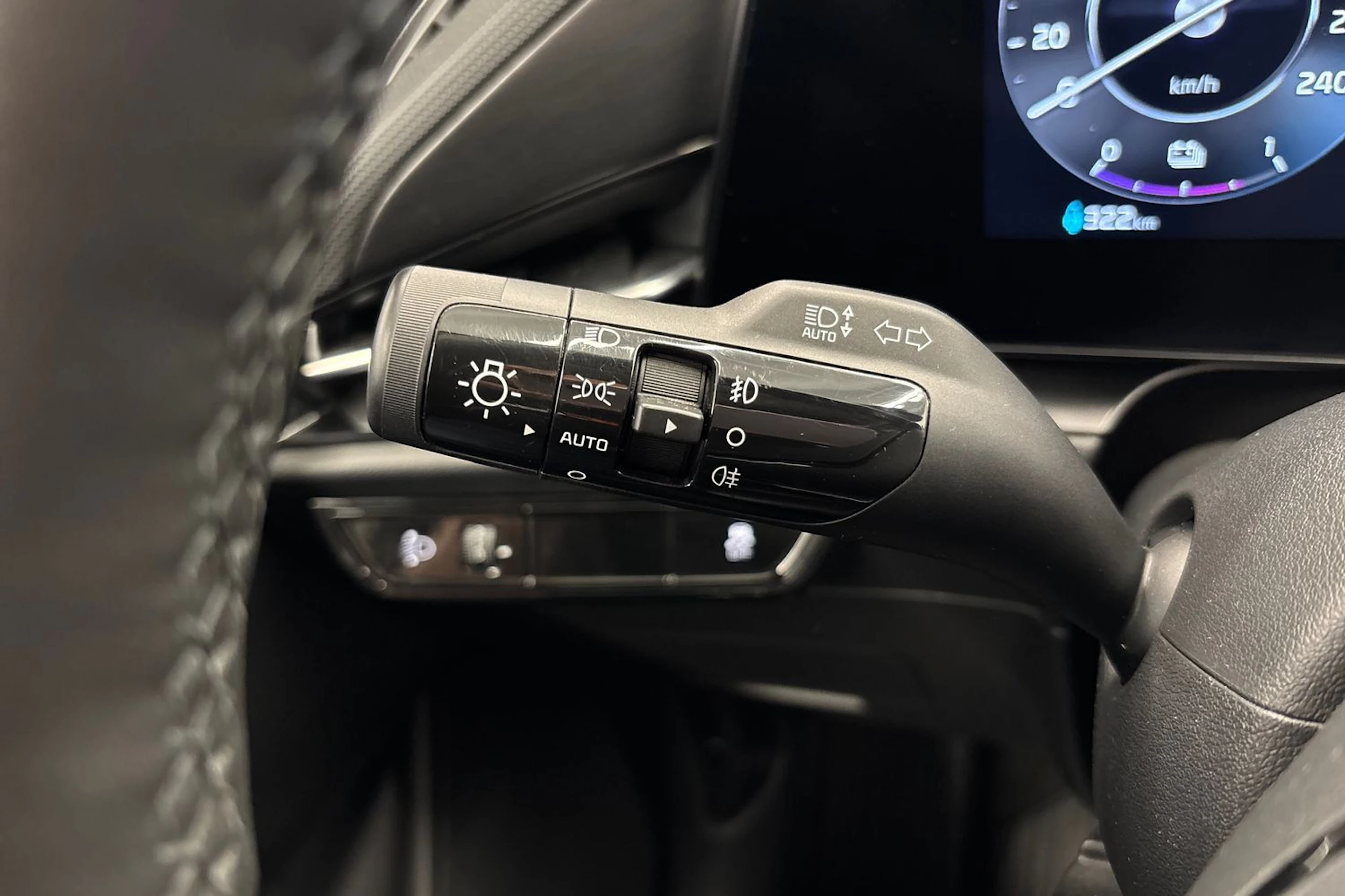 valkoinen Kia Niro 2022 kuva 26.